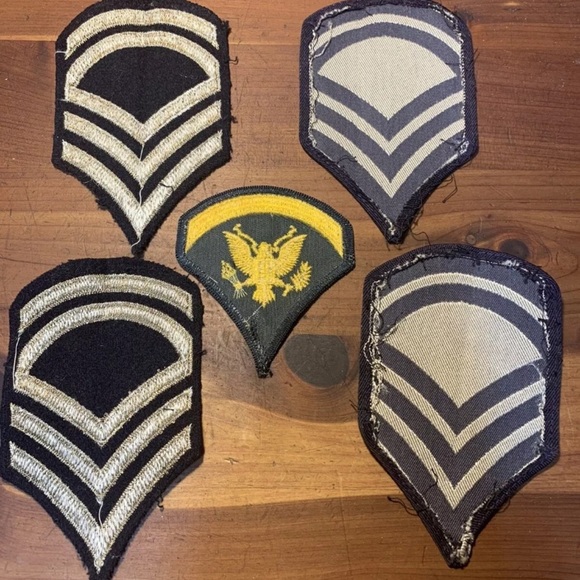 Military Rank Patches Black and Gold Vintage United States Army Master Sergeant - Picture 3 of 4